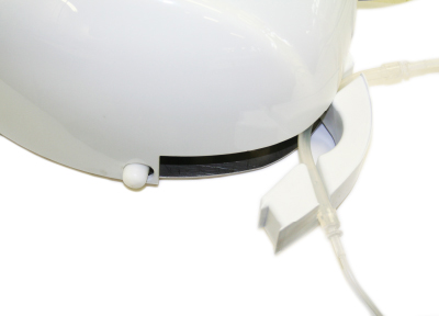 Pump with easy insertion of the irrigation set